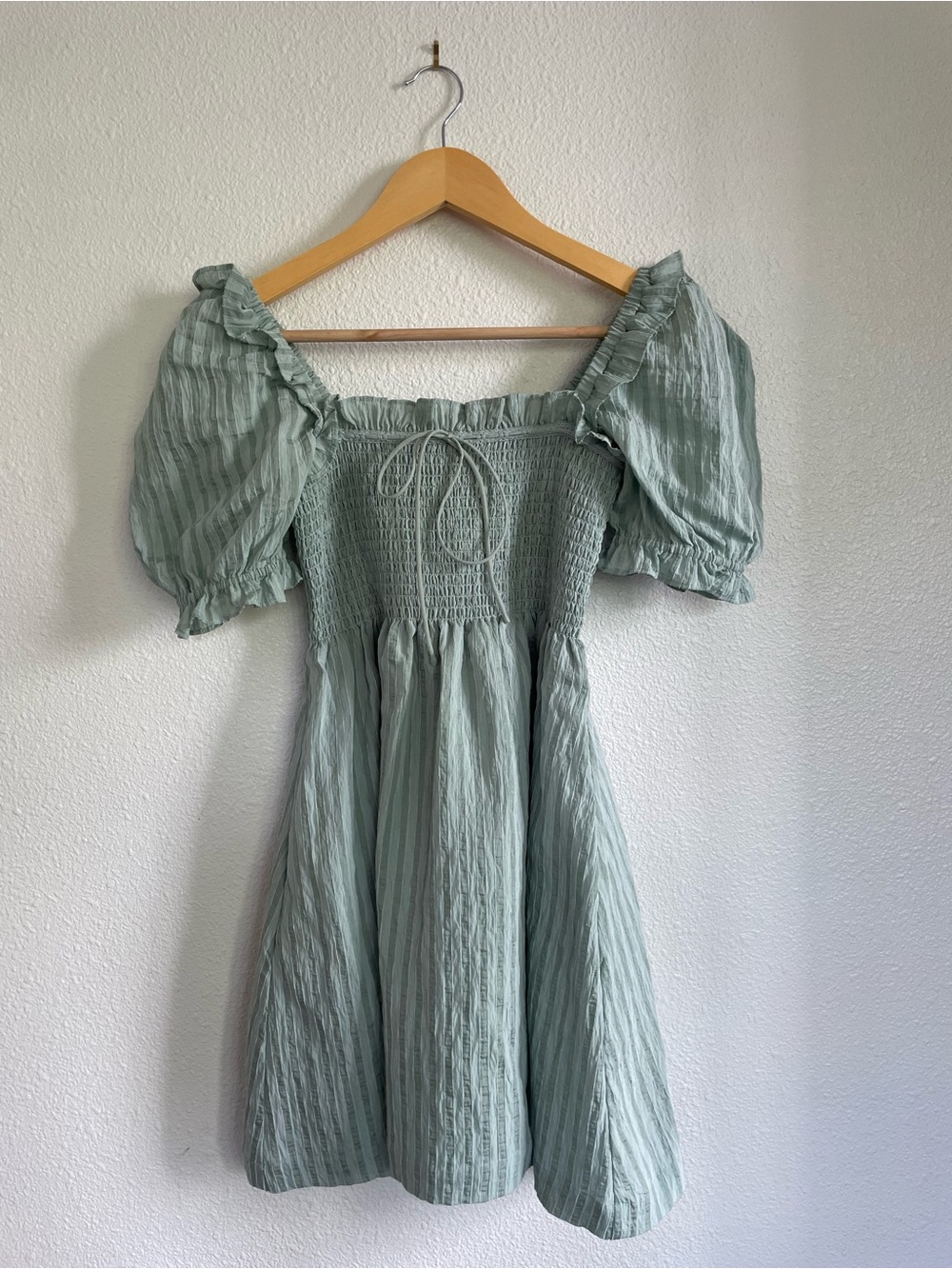 Hill House Mini Scarlett Nap Dress - Sage Green Tonal Seersucker